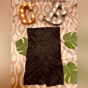 Shapewear by Inspiration.